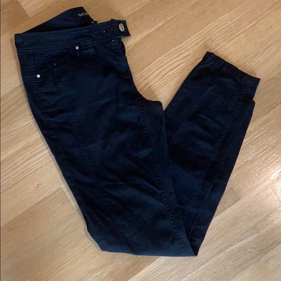 White House Black Market Pants - Sexy! WHBM Ankle Zip Pants